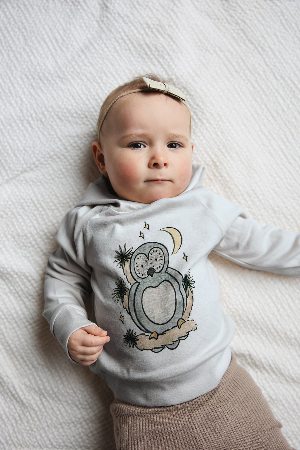 Owl Hoo? Graphic - Kids' Organic Raglan Hoodie