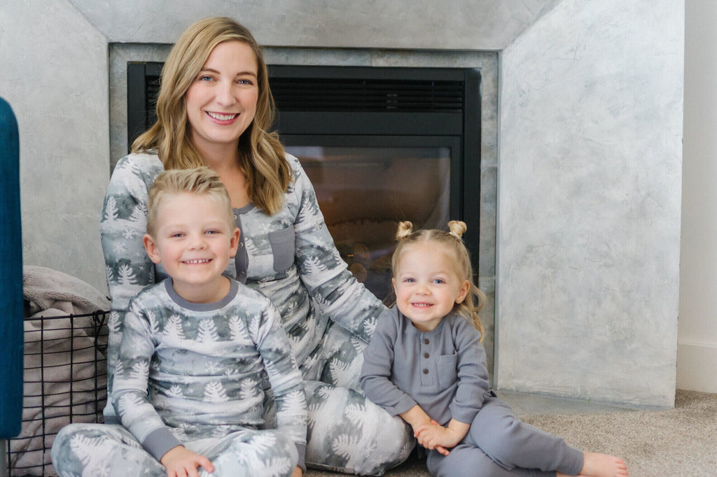 Winter Wonderland - Kids' Organic Holiday PJ & Cap Set