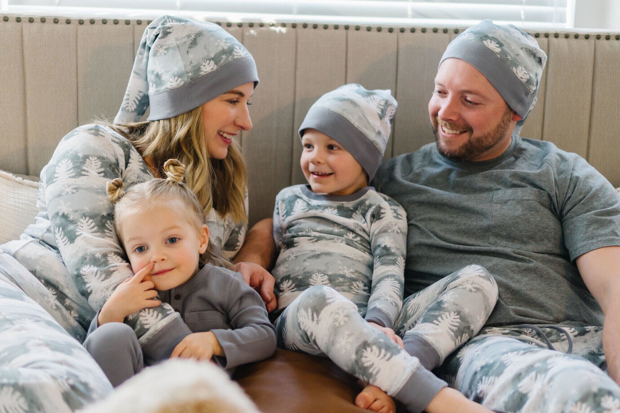 Winter Wonderland - Kids' Organic Holiday PJ & Cap Set