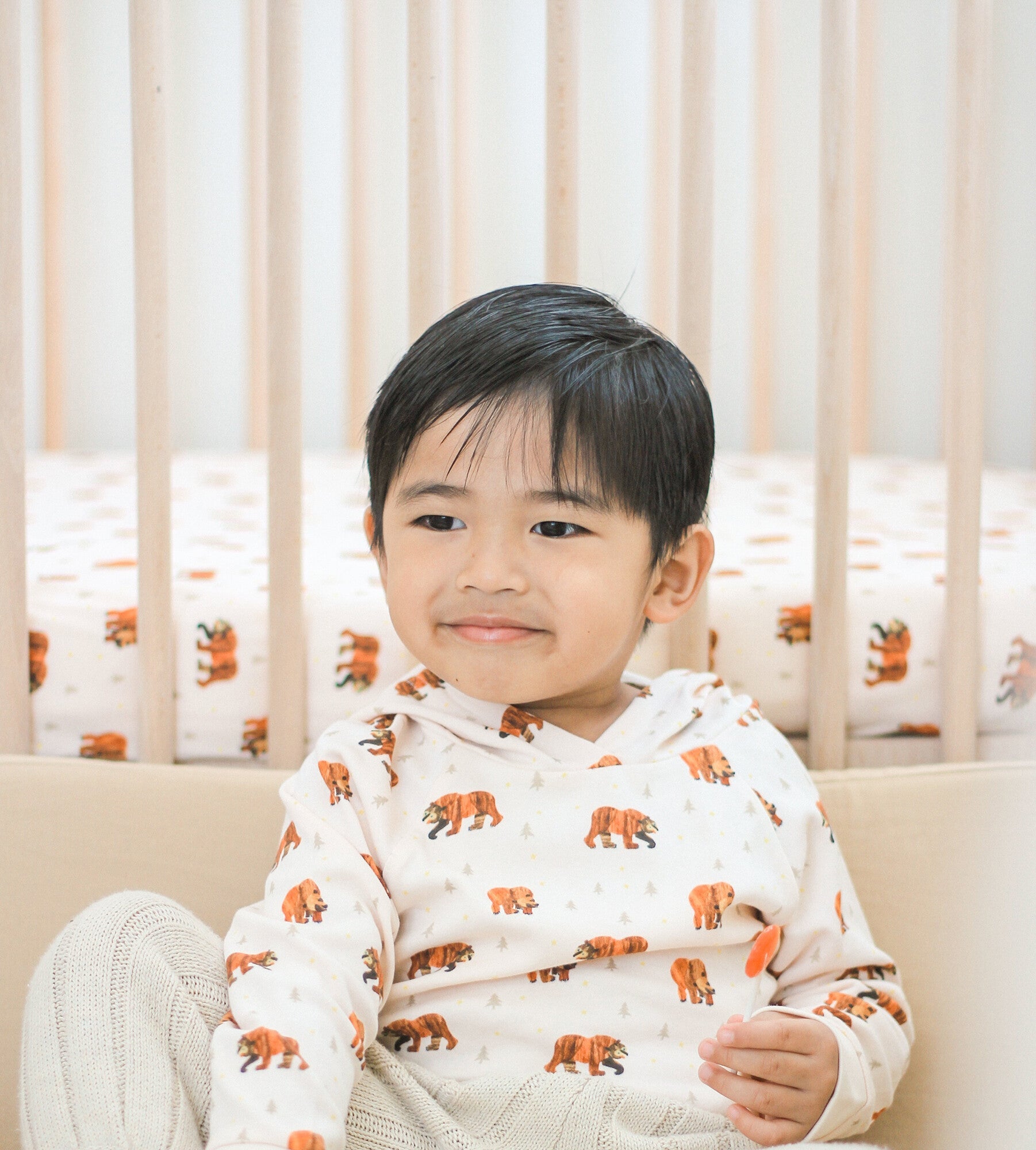 Brown Bear - Kids' Organic Raglan Hoodie