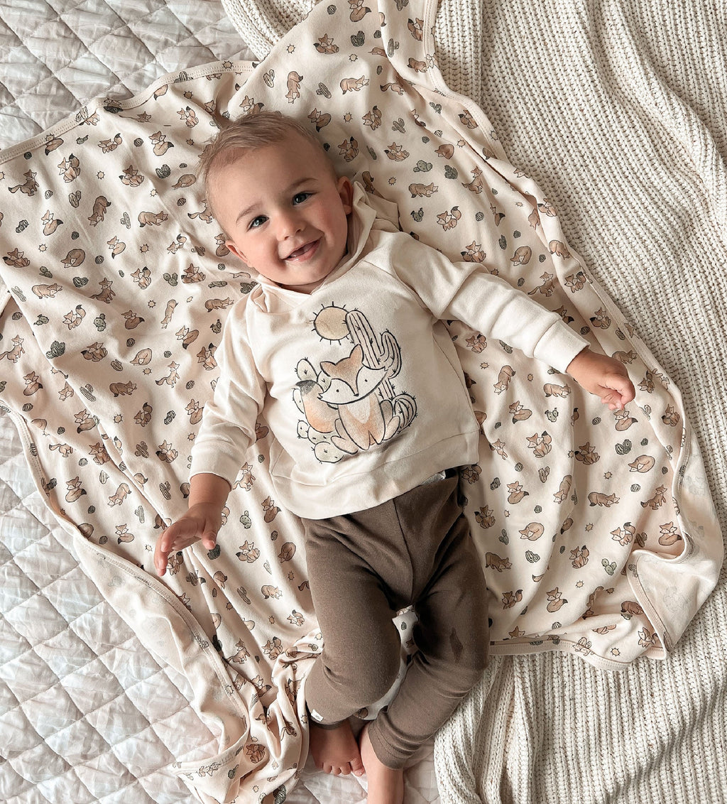 Little Fox Graphic - Kids' Organic Raglan Hoodie