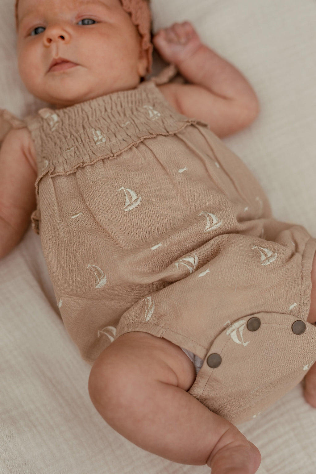 Oatmeal Sailboat - Organic Muslin Sleeveless Bodysuit