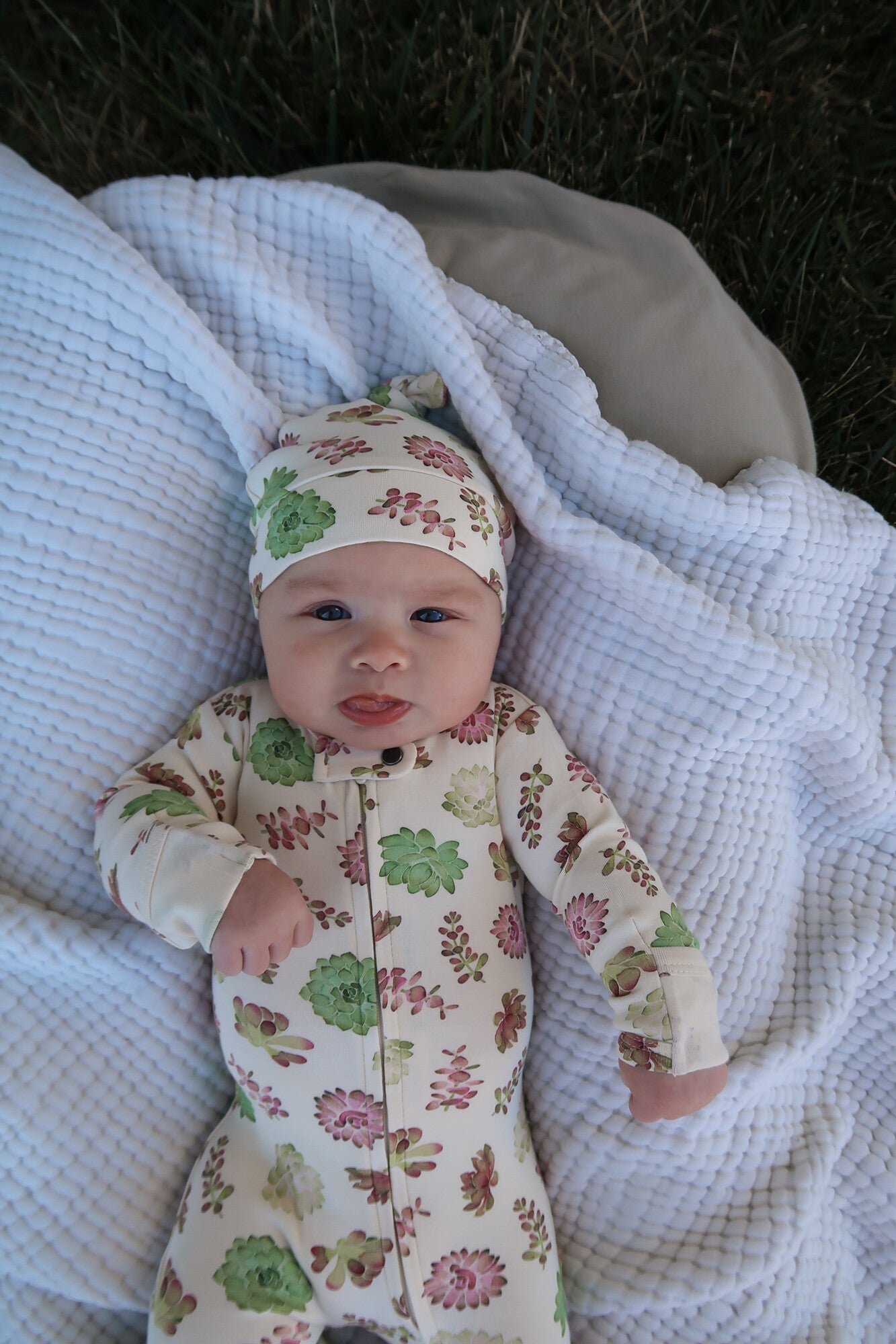 Buttercream Succulents - Organic Knotted Hat