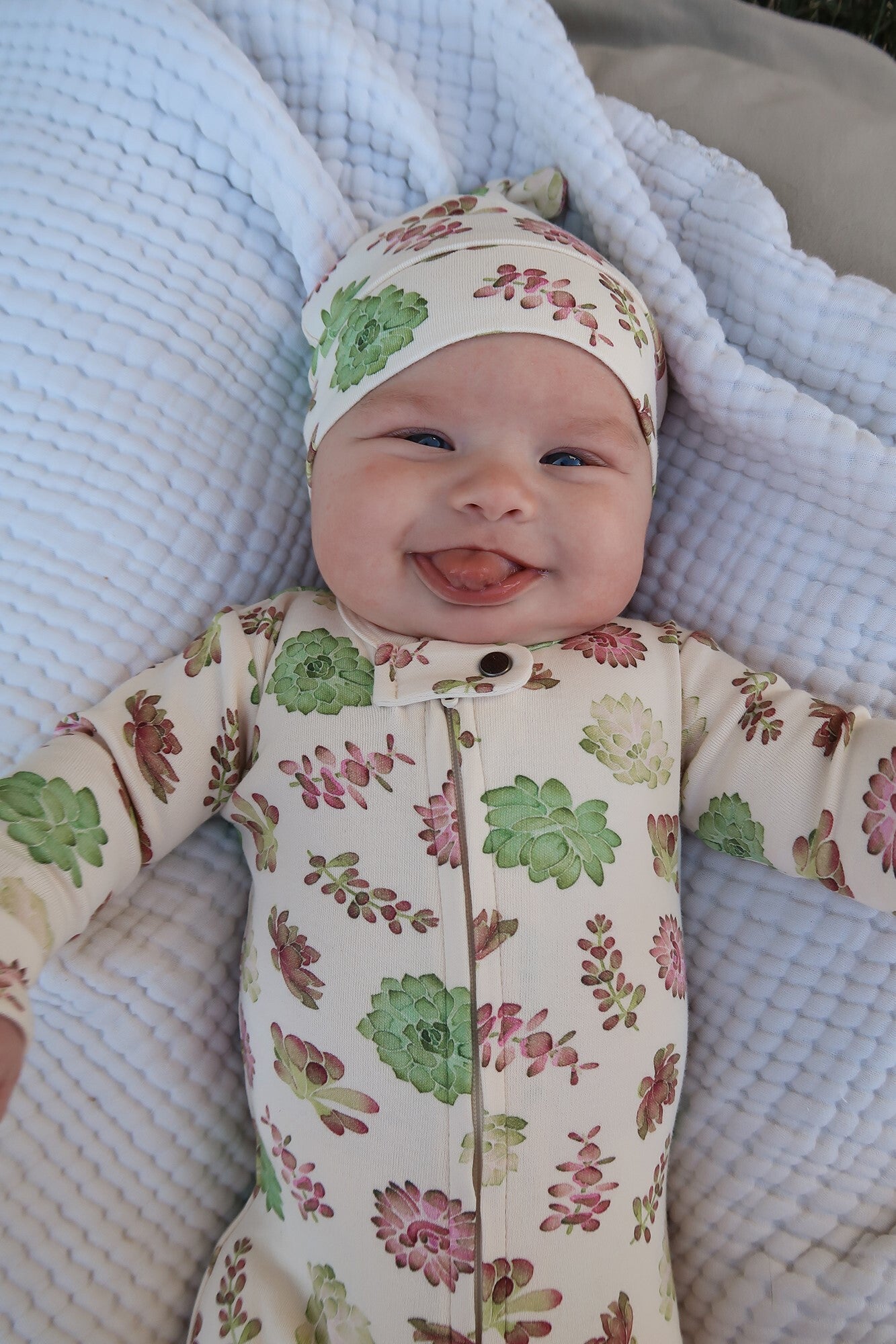 Buttercream Succulents - Organic Knotted Hat