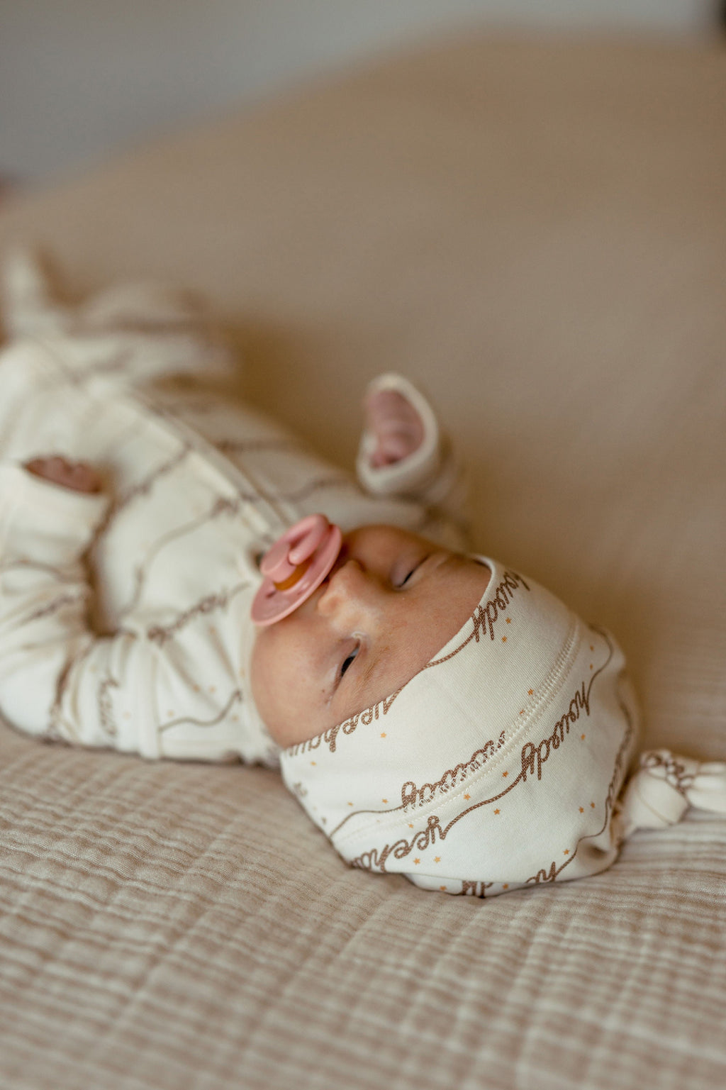 Howdy - Organic Knotted Hat