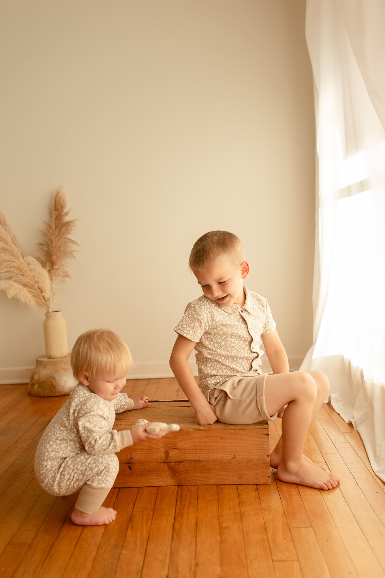 Oatmeal Ditsy Floral - Organic Zipper Romper