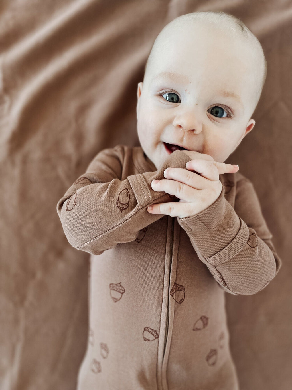 Latte Acorn - Organic Embroidered Zipper Footie