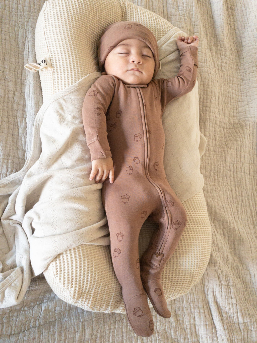 Latte Acorn - Organic Embroidered Zipper Footie