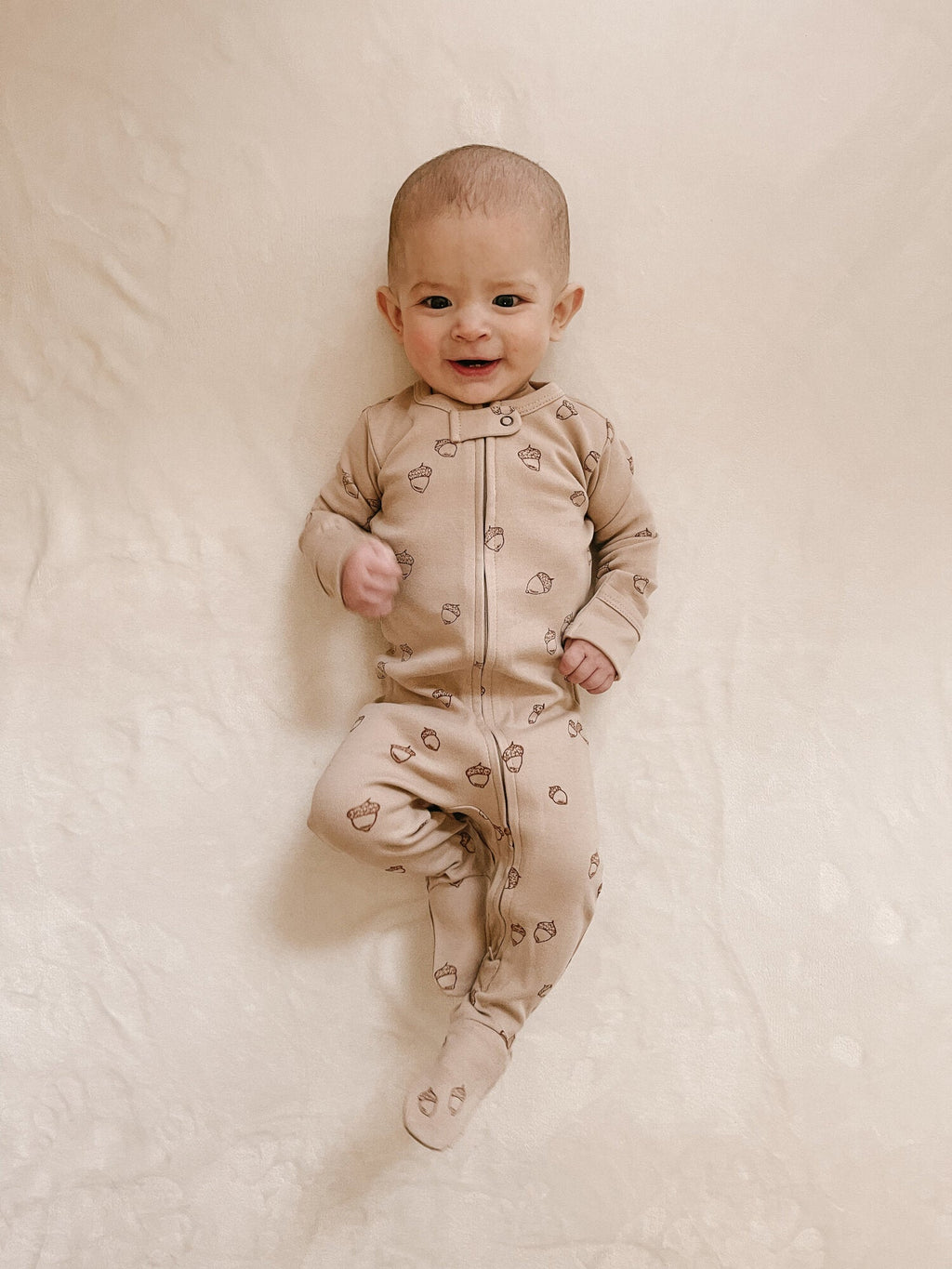 Oatmeal Acorn - Organic Embroidered Zipper Footie