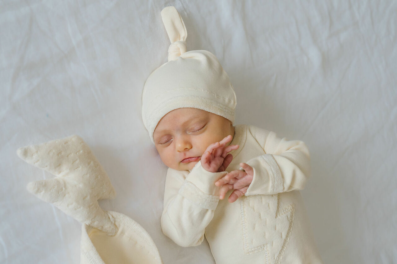 Buttercream - Organic Velveteen Top-Knot Hat in Beige