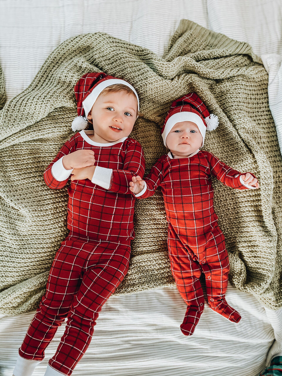 Santa Baby - Kids' Organic Holiday PJ & Cap Set