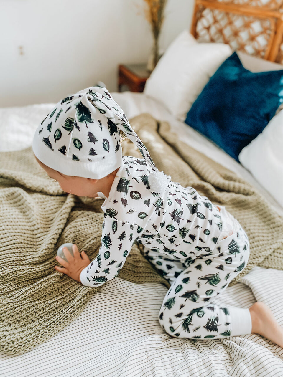 Oh Christmas Tree - Kids' Organic Holiday PJ & Cap Set